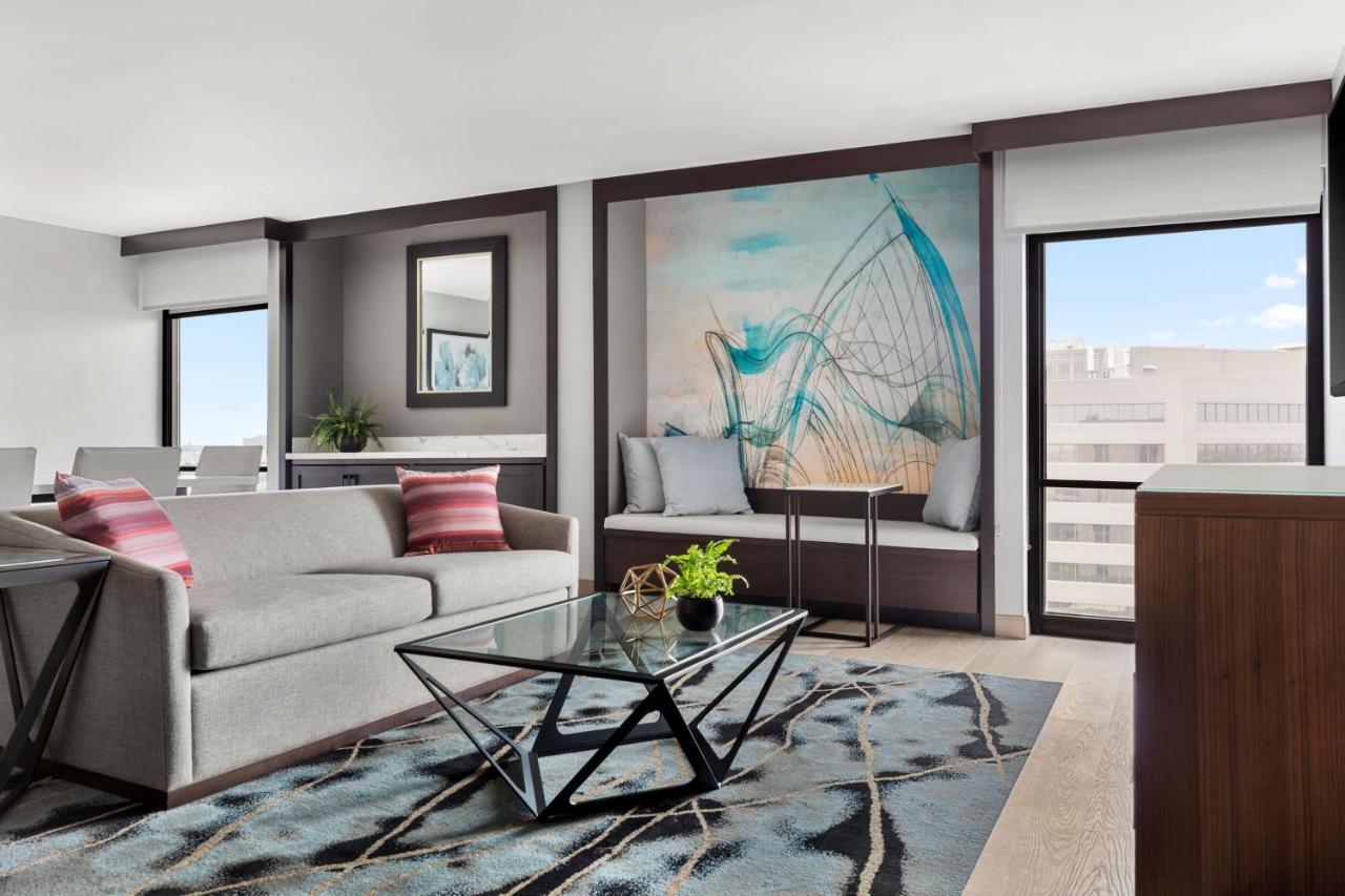 ホテル Marriott San Antonio Airport エクステリア 写真