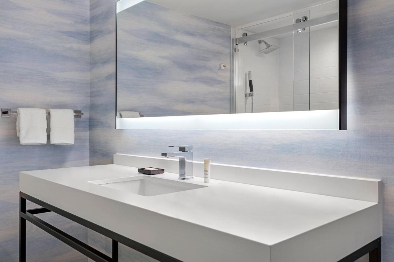 ホテル Marriott San Antonio Airport エクステリア 写真