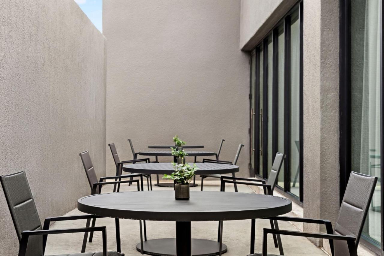 ホテル Marriott San Antonio Airport エクステリア 写真