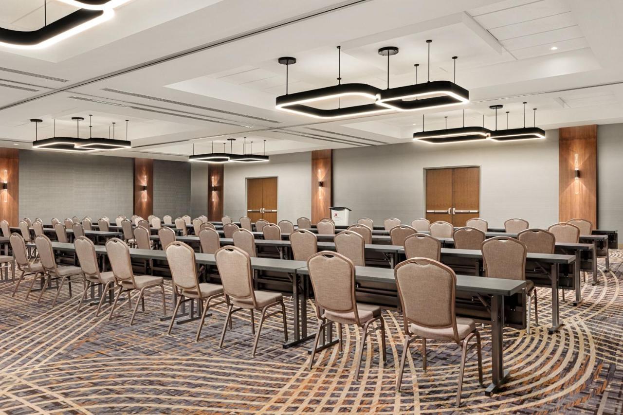 ホテル Marriott San Antonio Airport エクステリア 写真